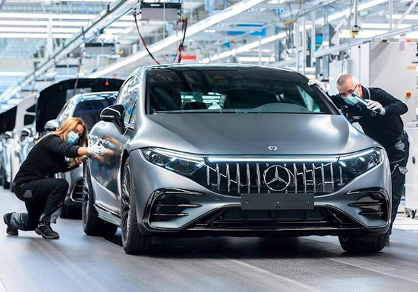 Mercedes đầu tư hơn 1 tỷ USD cho sản xuất xe điện